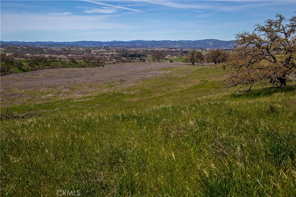 930 Windwood Rd, Paso Robles, CA 93446