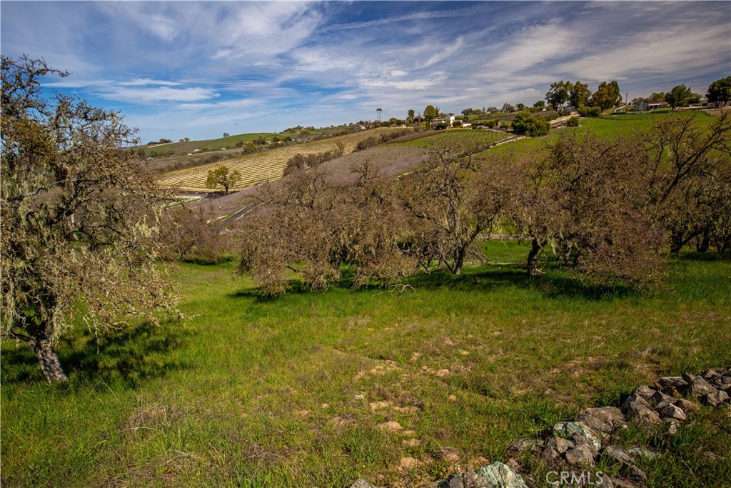 930 Windwood Rd, Paso Robles, CA 93446