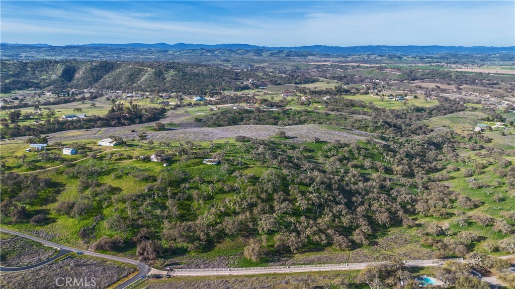 930 Windwood Rd, Paso Robles, CA 93446