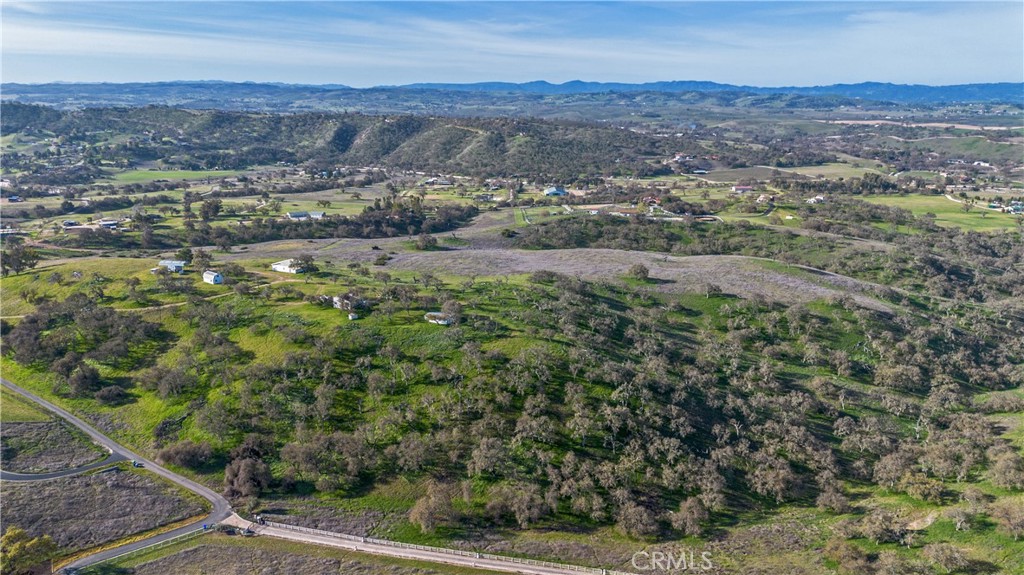 930 Windwood Rd, Paso Robles, CA 93446
