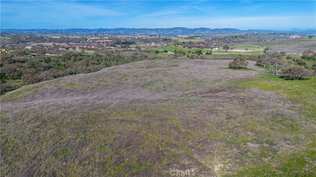 930 Windwood Rd, Paso Robles, CA 93446