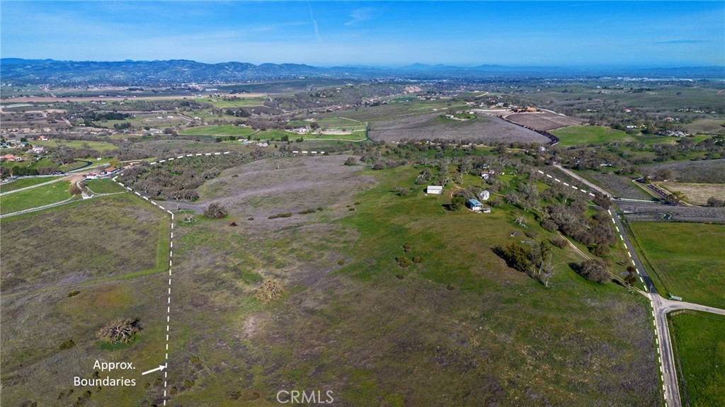 930 Windwood Rd, Paso Robles, CA 93446