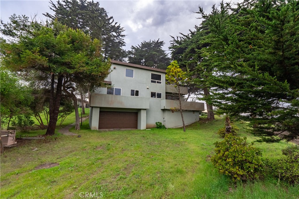 7432 Exotic Garden Dr, Cambria, CA 93428