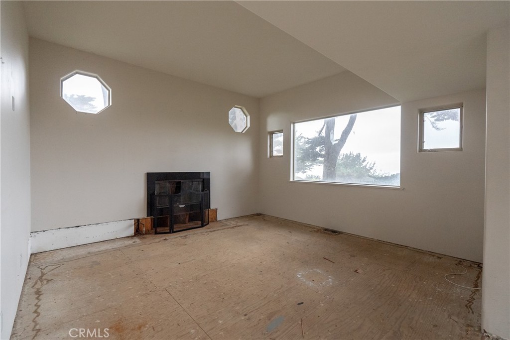 7432 Exotic Garden Dr, Cambria, CA 93428