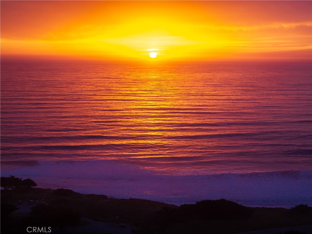 7432 Exotic Garden Dr, Cambria, CA 93428