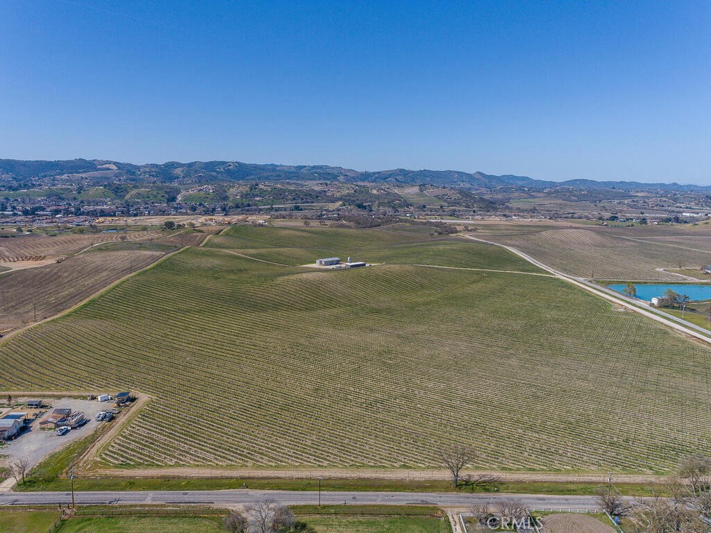3925 Buena Vista Dr, Paso Robles, CA 93446