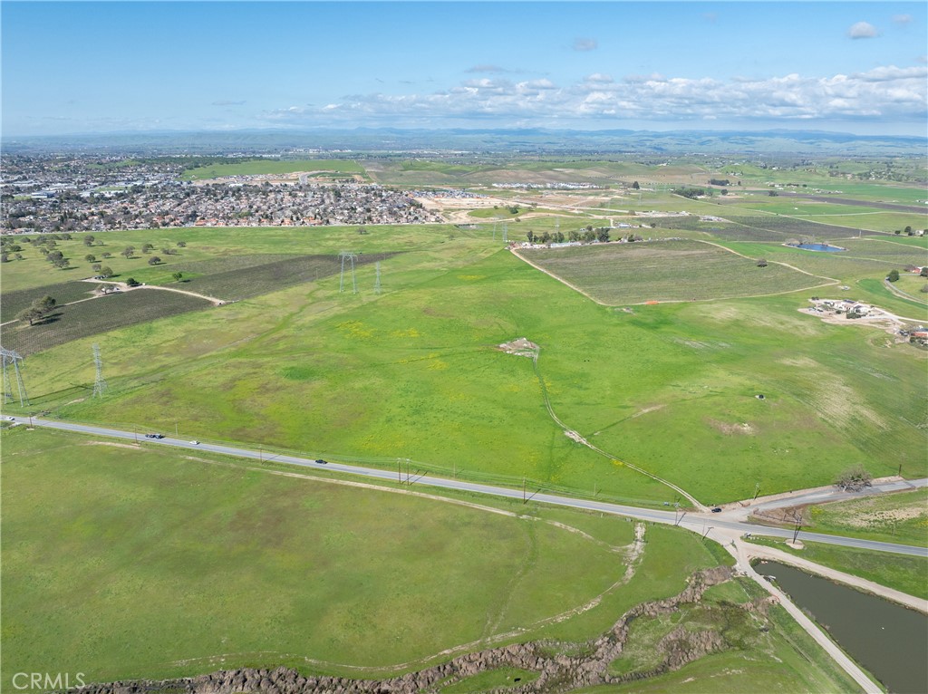 0 Creston Rd, Paso Robles, CA 93446
