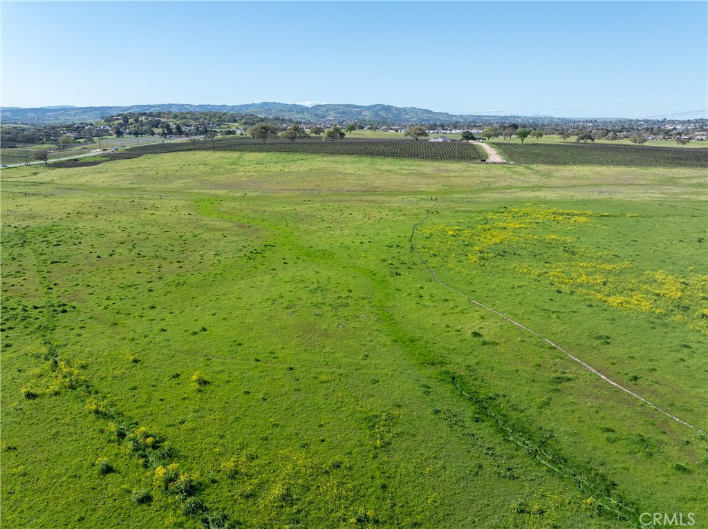 0 Creston Rd, Paso Robles, CA 93446