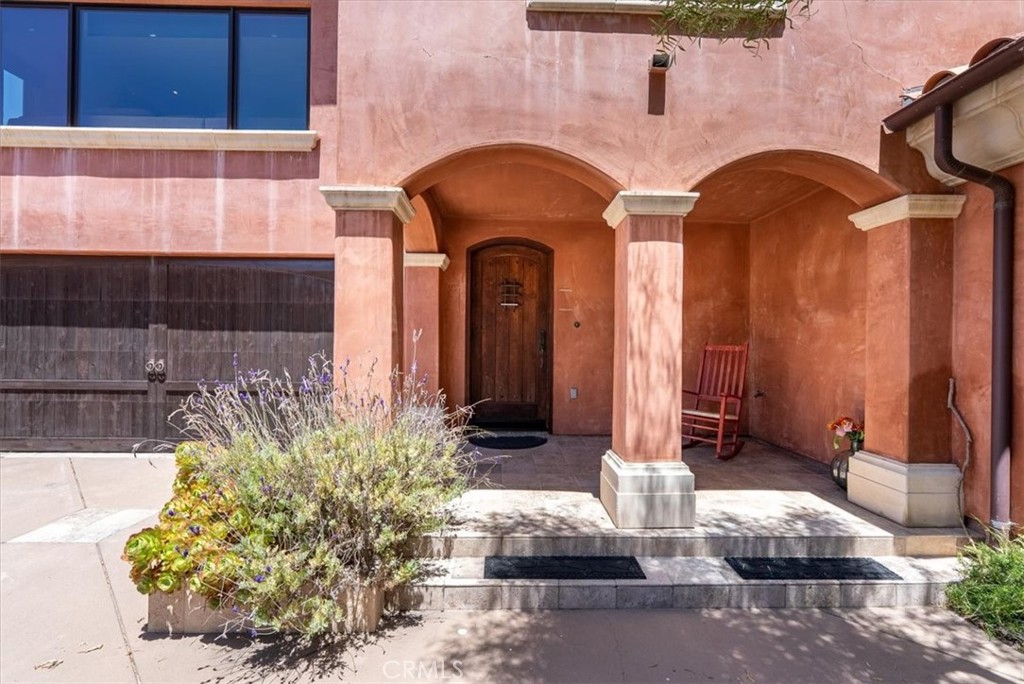 245 Driftwood St, Morro Bay, CA 93442