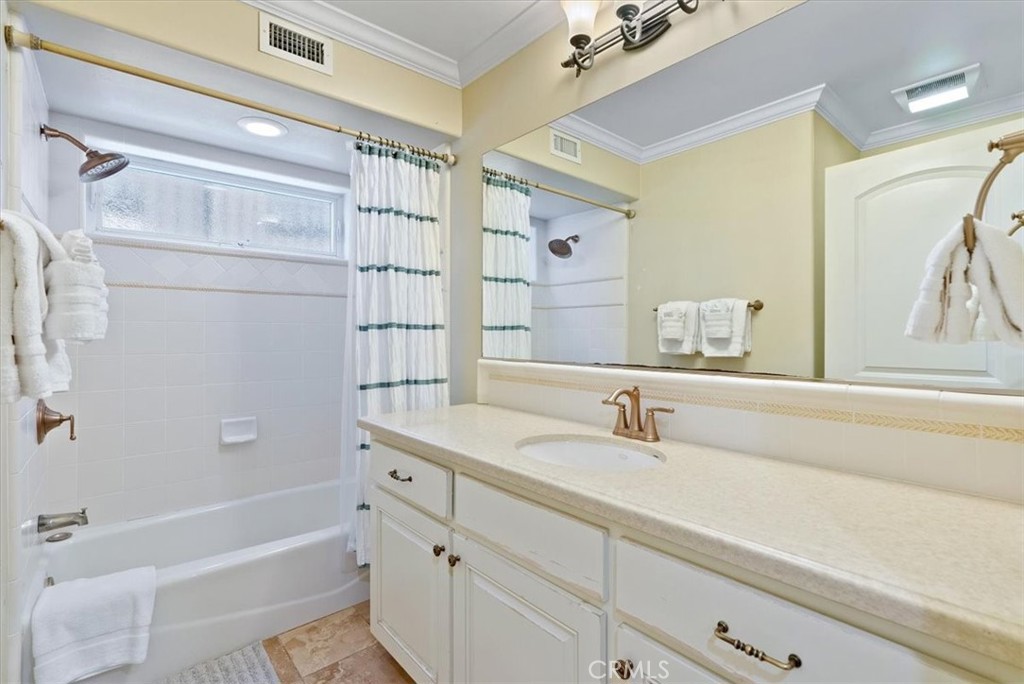 245 Driftwood St, Morro Bay, CA 93442