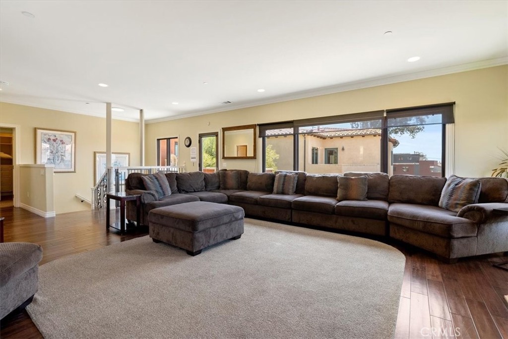 245 Driftwood St, Morro Bay, CA 93442