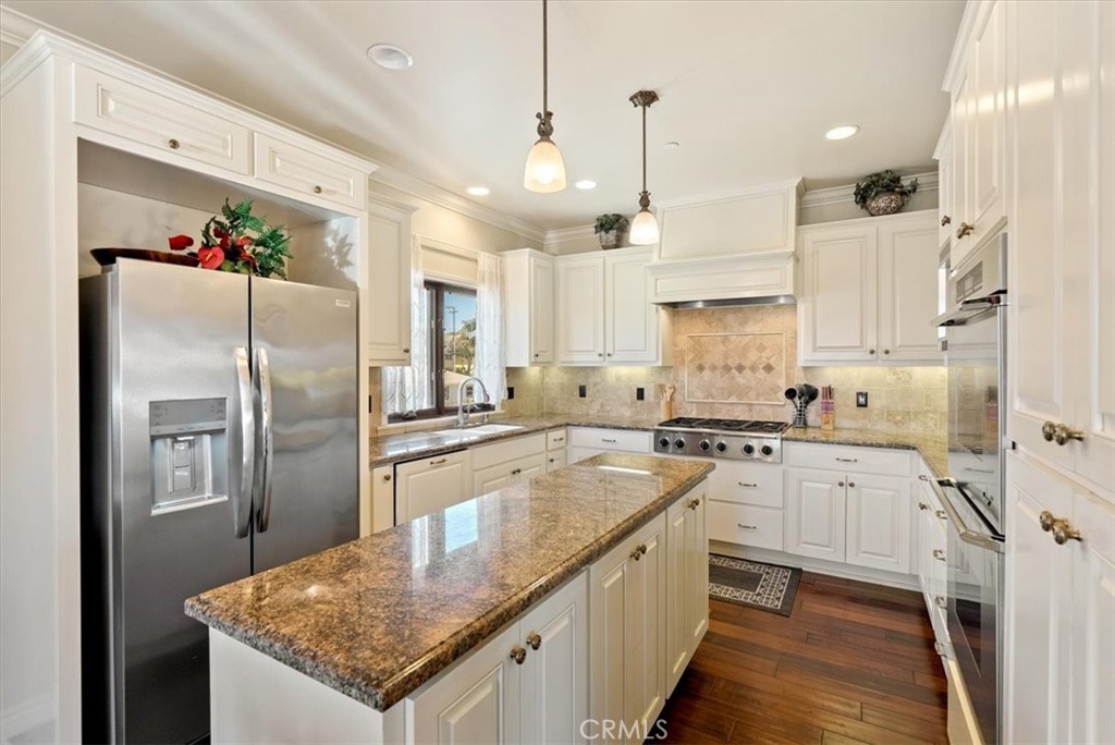 245 Driftwood St, Morro Bay, CA 93442