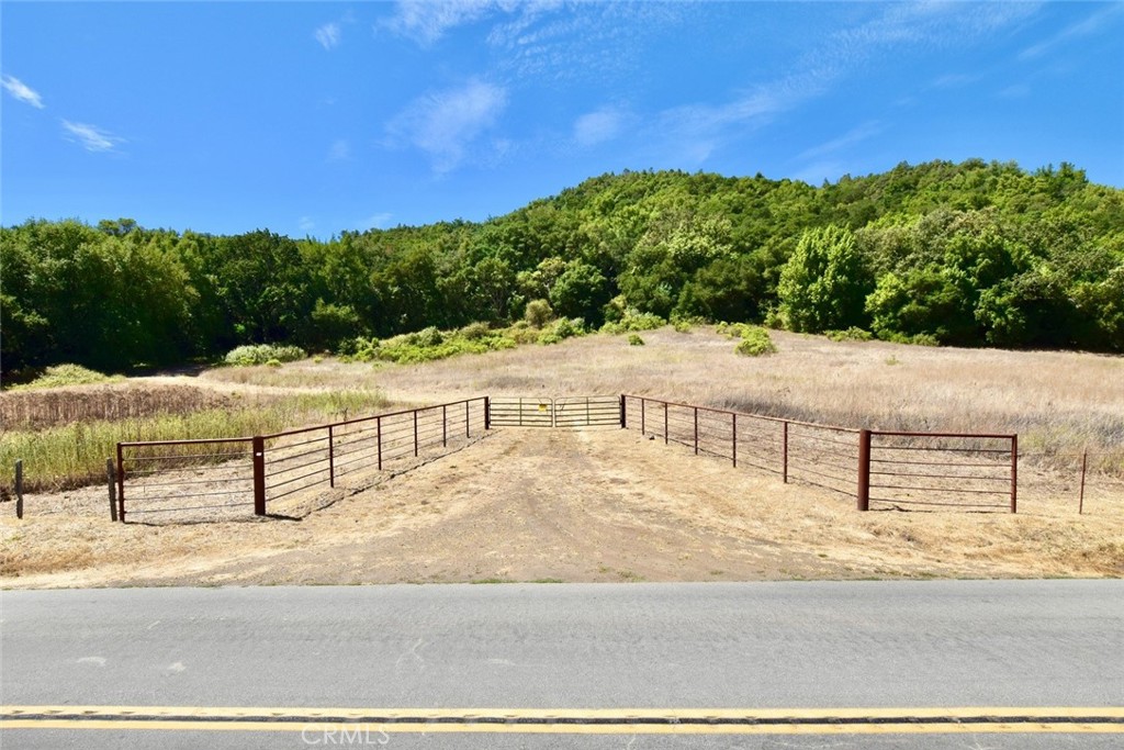 0 Old Creek Rd, Templeton, CA 93465