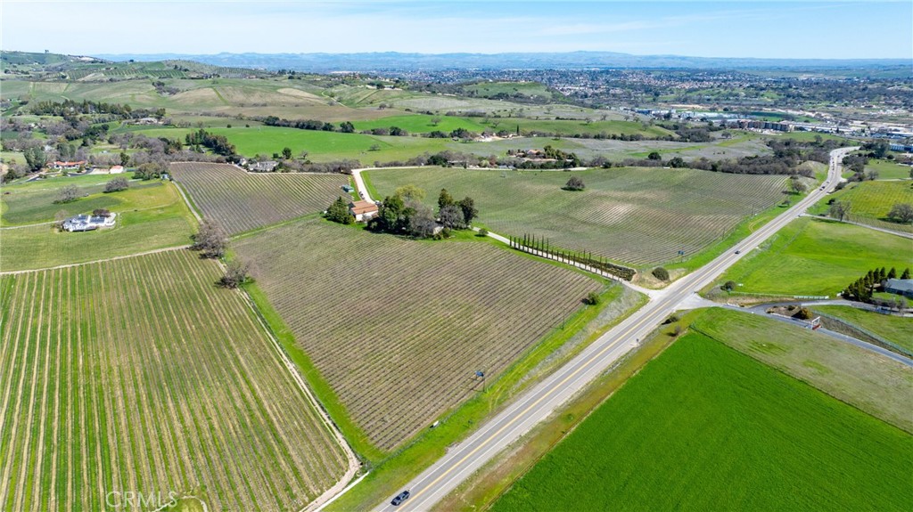 2023 Twelve Oaks Dr, Paso Robles, CA 93446