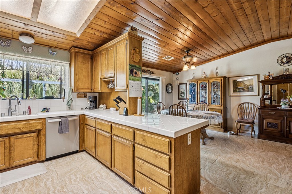 7050 Shale Rock Rd, Paso Robles, CA 93446