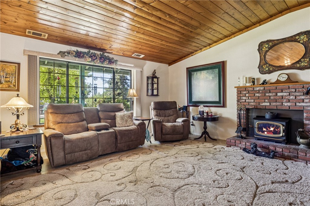 7050 Shale Rock Rd, Paso Robles, CA 93446