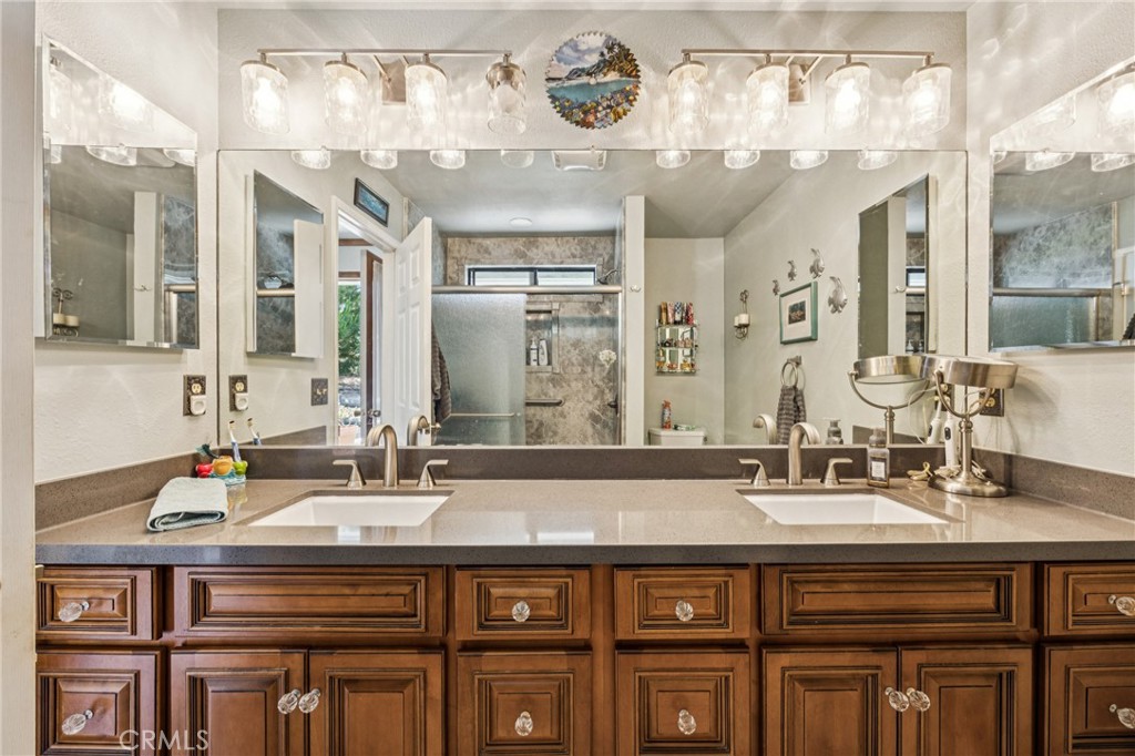 7050 Shale Rock Rd, Paso Robles, CA 93446