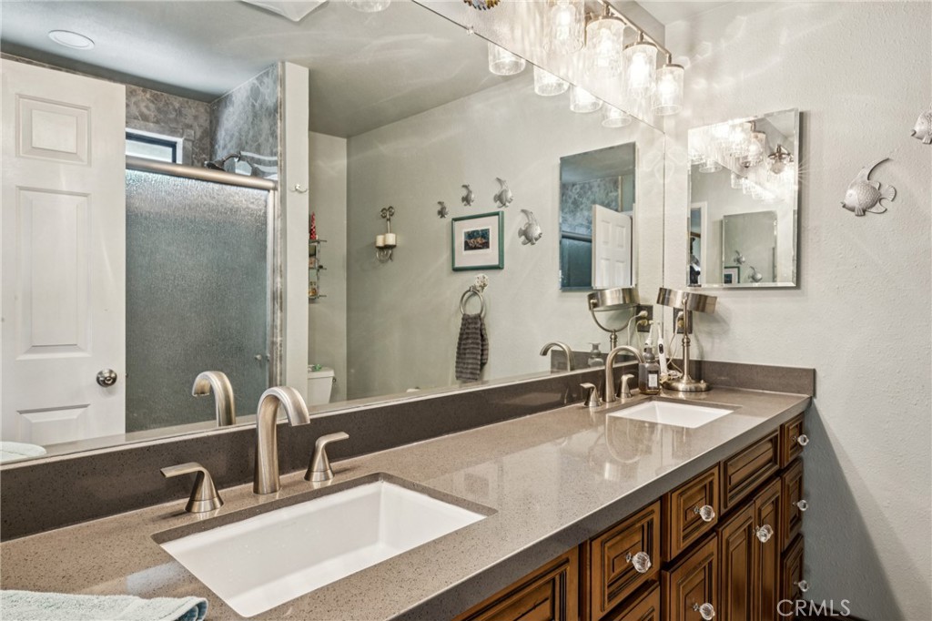 7050 Shale Rock Rd, Paso Robles, CA 93446