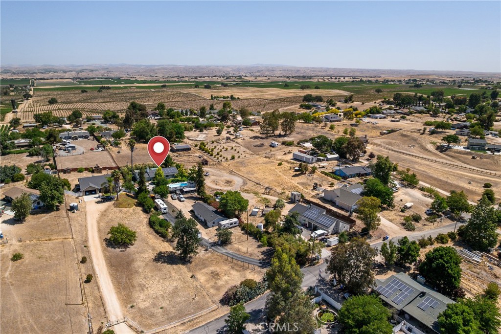7050 Shale Rock Rd, Paso Robles, CA 93446