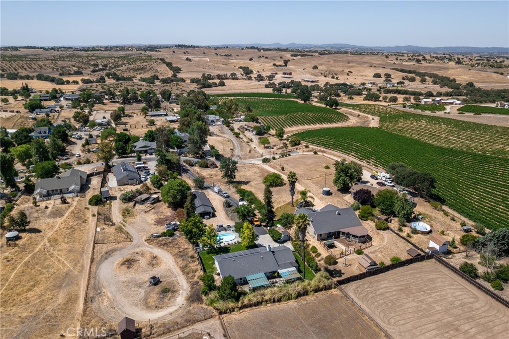 7050 Shale Rock Rd, Paso Robles, CA 93446