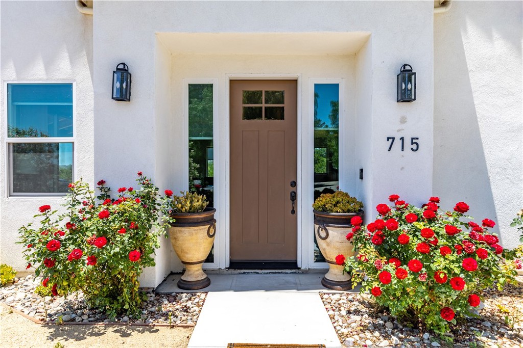 715 Orchard Dr, Paso Robles, CA 93446