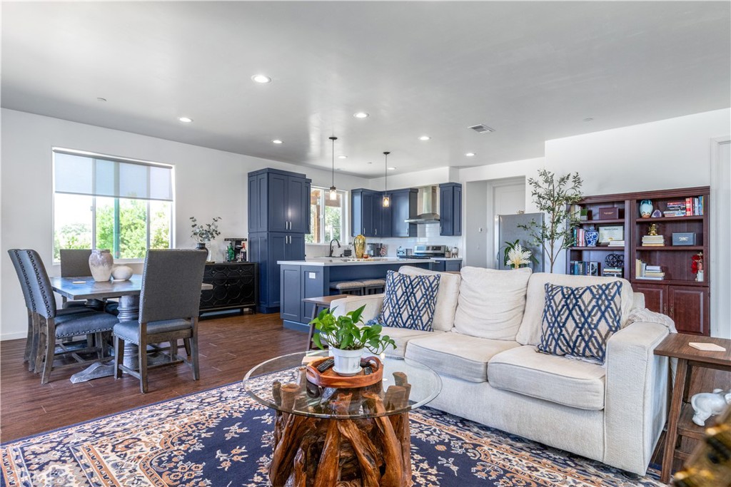 715 Orchard Dr, Paso Robles, CA 93446