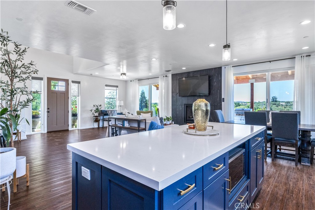 715 Orchard Dr, Paso Robles, CA 93446