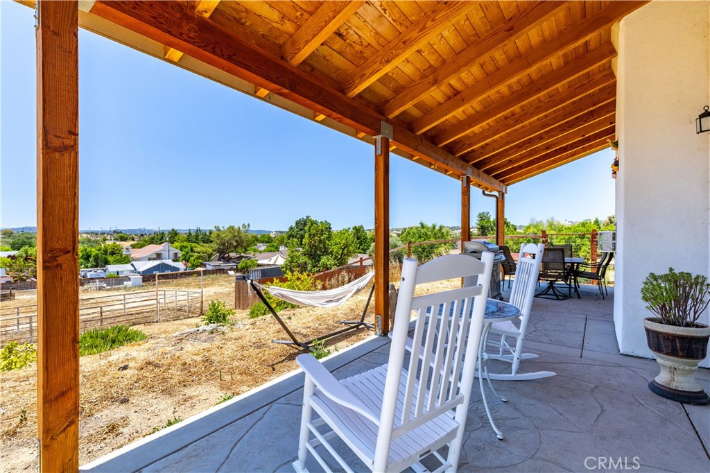 715 Orchard Dr, Paso Robles, CA 93446