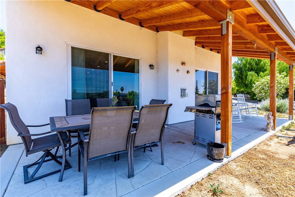 715 Orchard Dr, Paso Robles, CA 93446