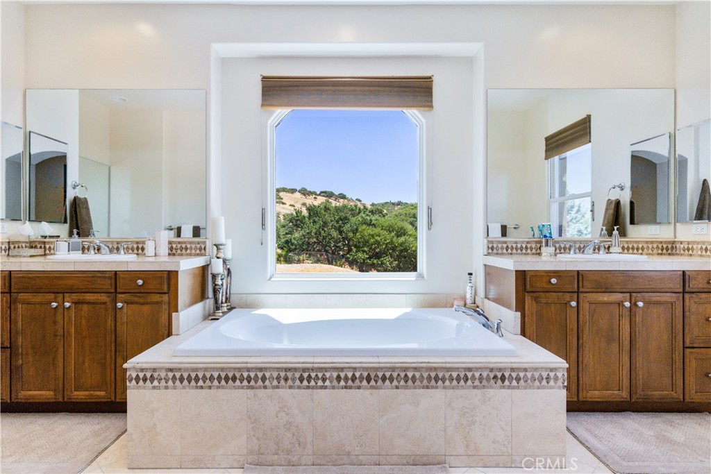 2191 Lake Ysabel Rd, Templeton, CA 93465