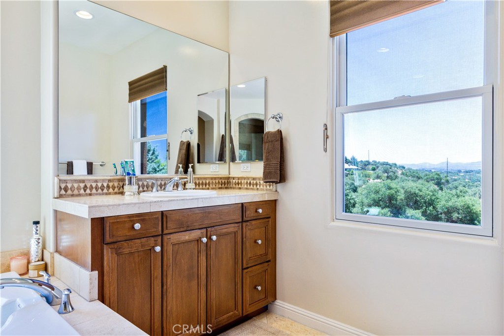 2191 Lake Ysabel Rd, Templeton, CA 93465