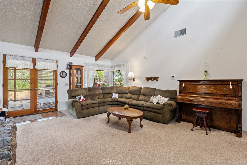 8565 Casanova Rd, Atascadero, CA 93422