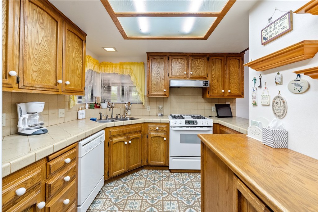 8565 Casanova Rd, Atascadero, CA 93422