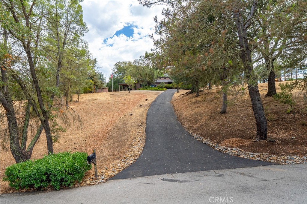 8565 Casanova Rd, Atascadero, CA 93422