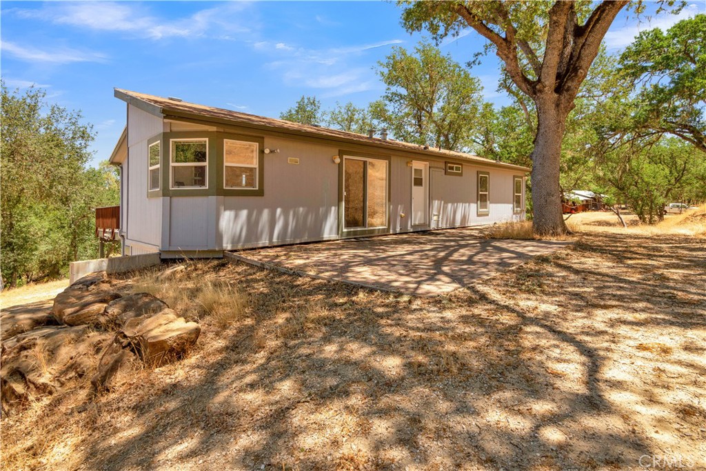 11011 S Shore Dr, Paso Robles, CA 93446