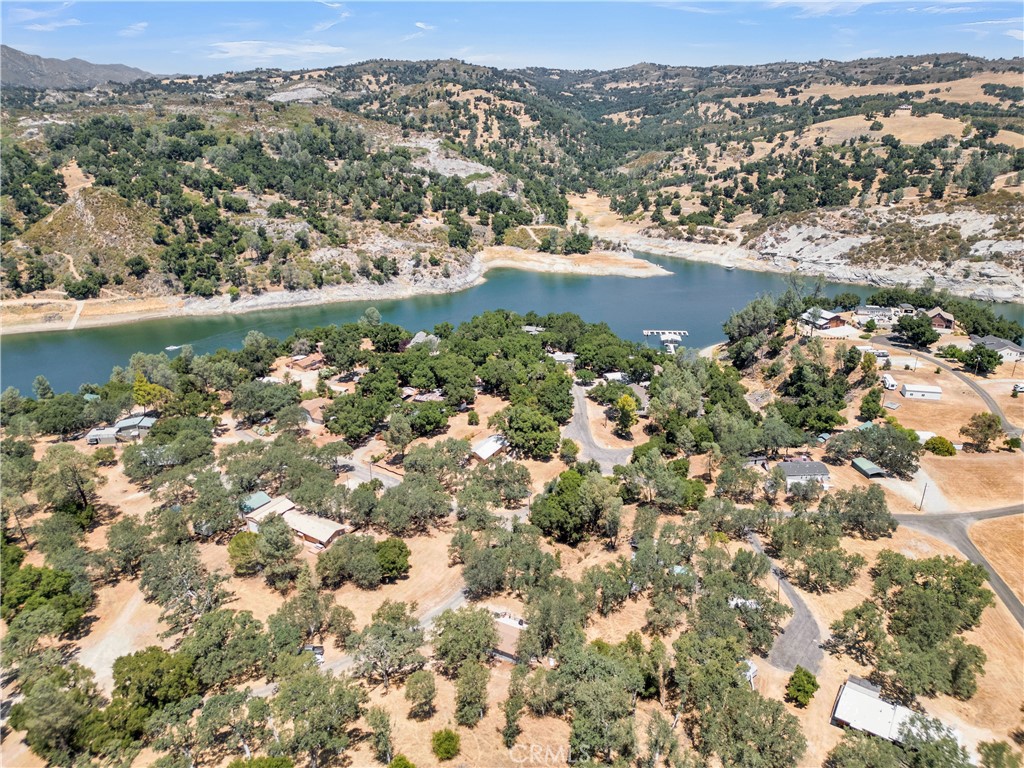 11011 S Shore Dr, Paso Robles, CA 93446