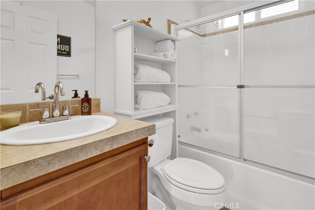 11011 S Shore Dr, Paso Robles, CA 93446