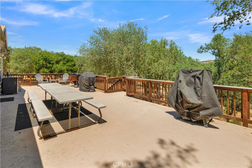 11011 S Shore Dr, Paso Robles, CA 93446