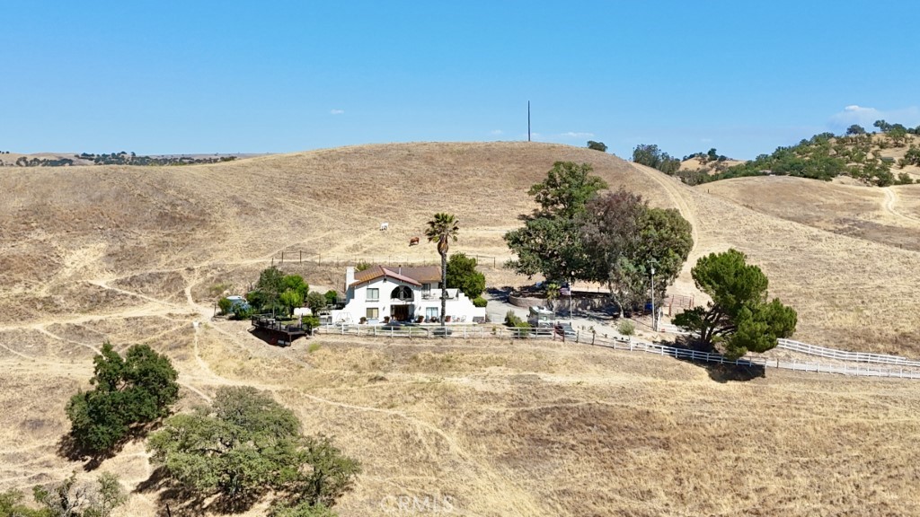 1924 Surrey Way, Paso Robles, CA 93446