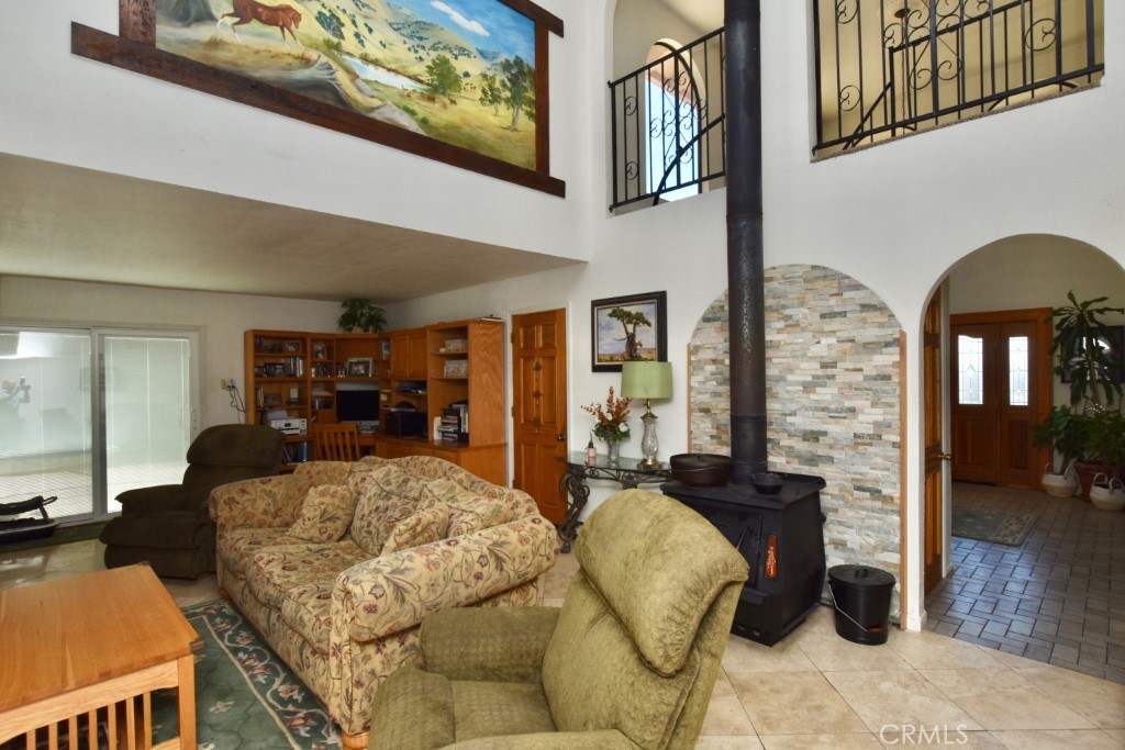 1924 Surrey Way, Paso Robles, CA 93446