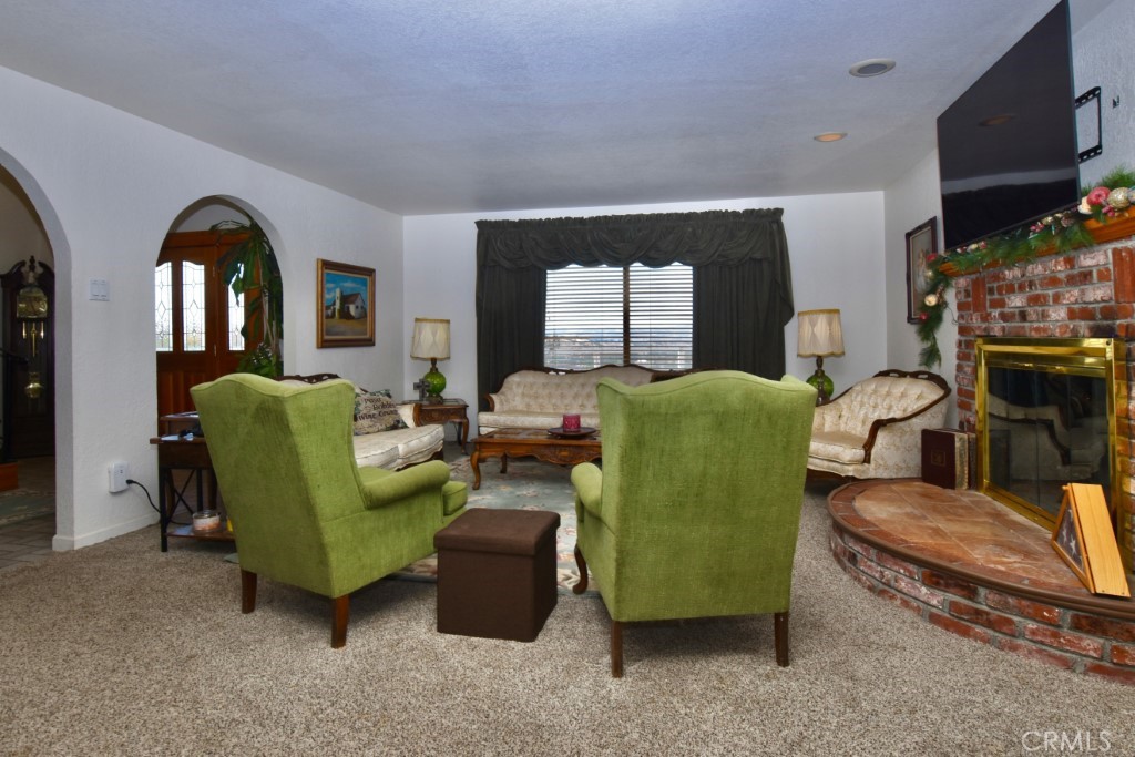 1924 Surrey Way, Paso Robles, CA 93446