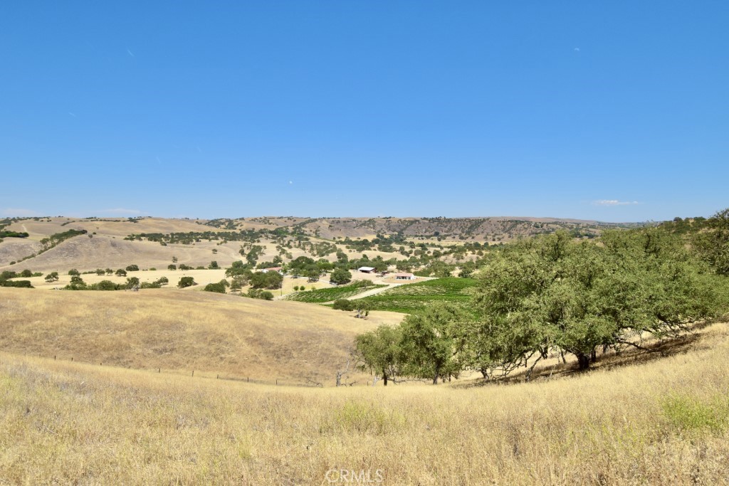 1924 Surrey Way, Paso Robles, CA 93446