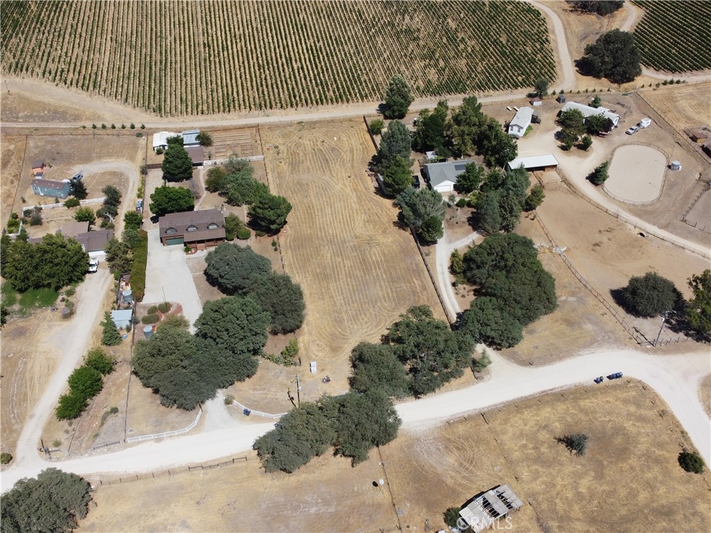 5710 Fa-Rousse Way, Paso Robles, CA 93446
