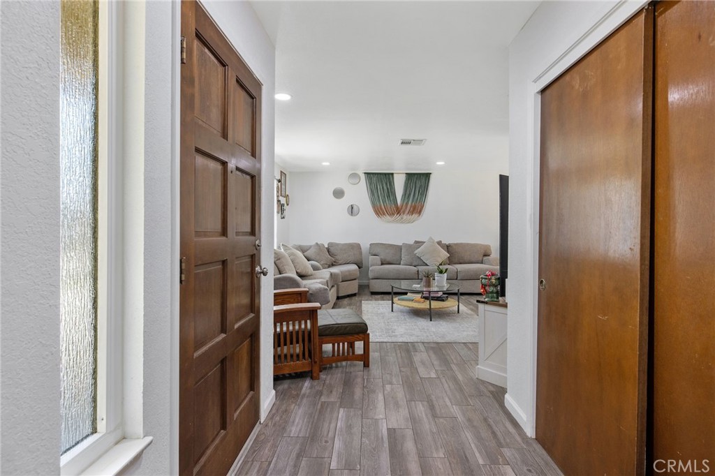 1911 W Vine St, Visalia, CA 93277