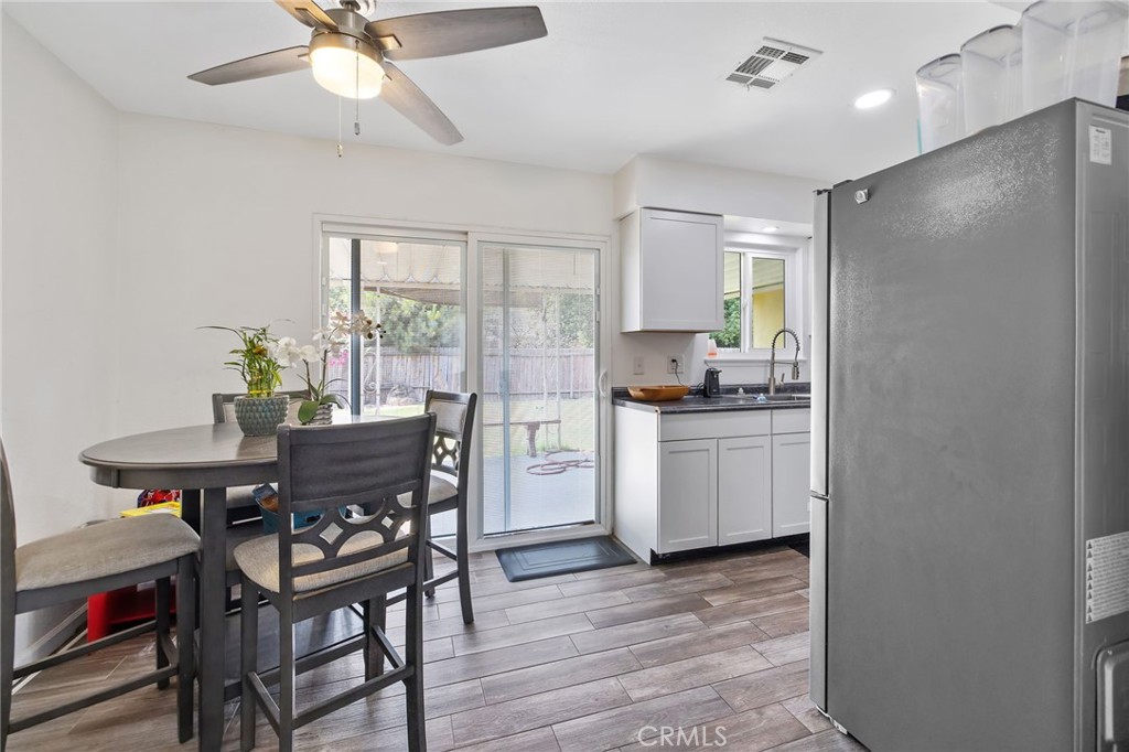 1911 W Vine St, Visalia, CA 93277