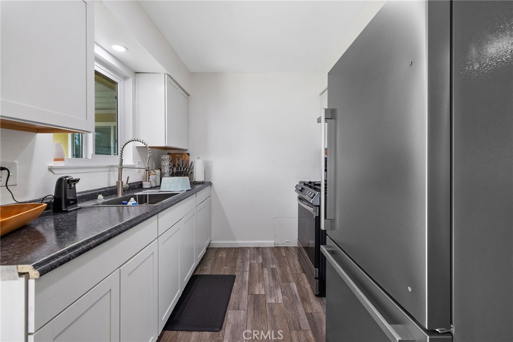 1911 W Vine St, Visalia, CA 93277