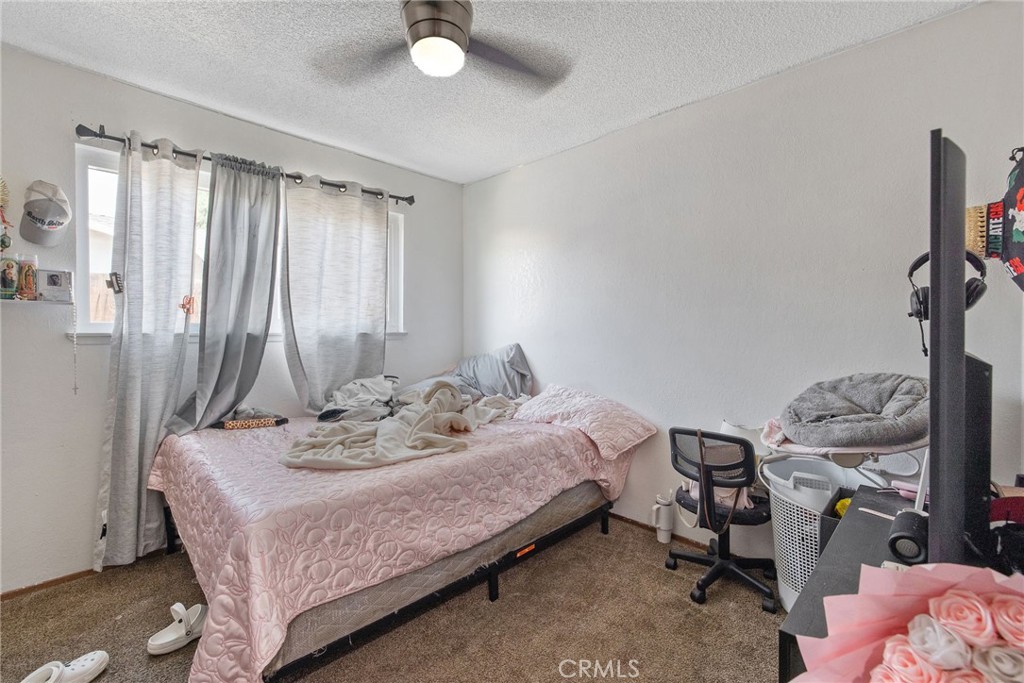 1911 W Vine St, Visalia, CA 93277