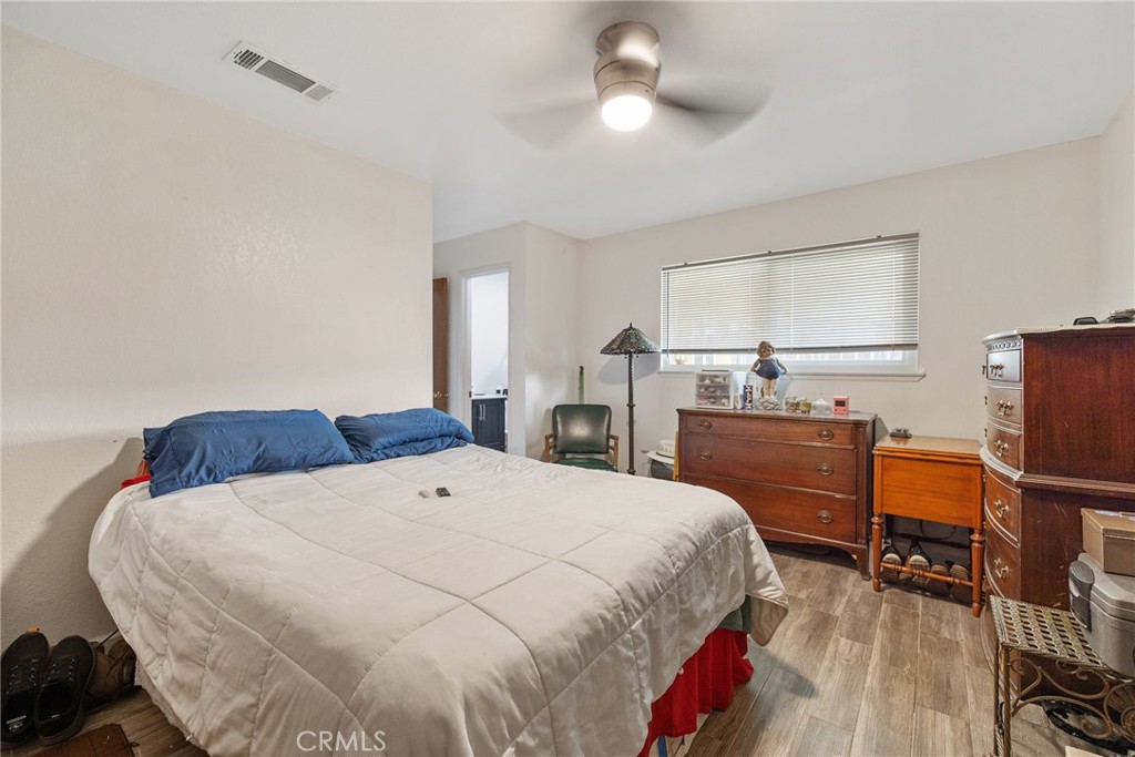 1911 W Vine St, Visalia, CA 93277