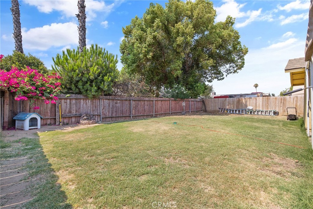 1911 W Vine St, Visalia, CA 93277