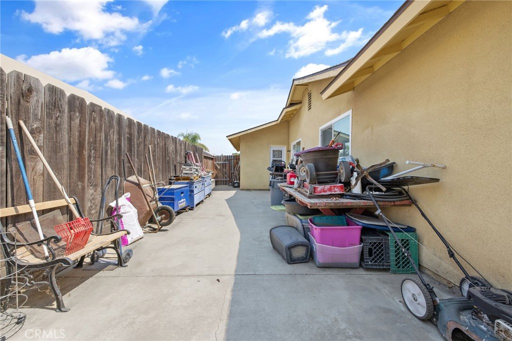 1911 W Vine St, Visalia, CA 93277